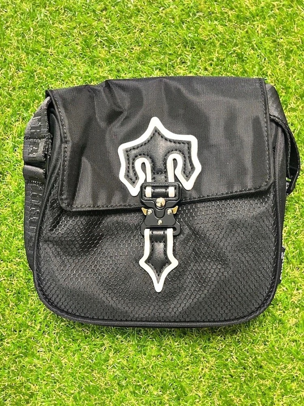 Trapstar Cobra T Logo Crossbody Messenger Shoulder Bag Black OS Bag
